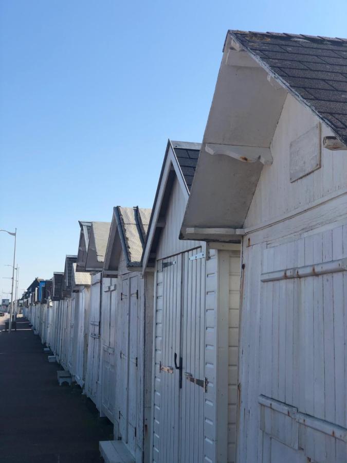 Le Spot, Appartement Spacieux A 30M De La Mer 45M2 Luc-sur-Mer Exterior foto